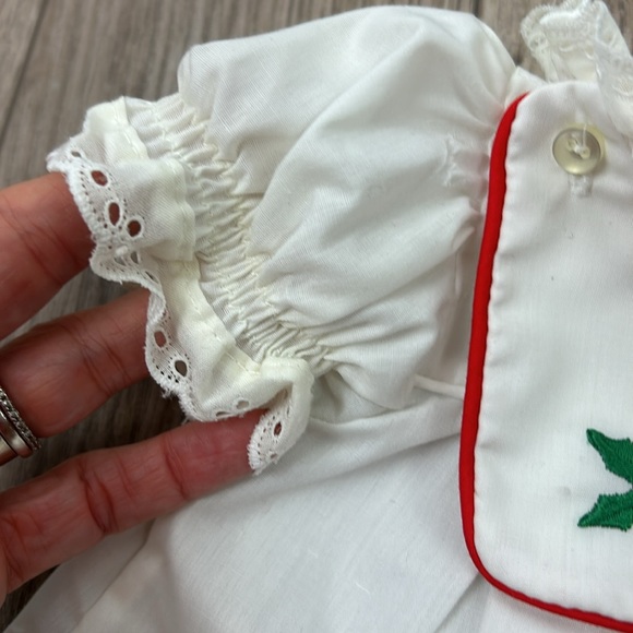 Set of 2 Vintage Baby’s First Christ Christmas dresses newborn 0-3 - Picture 8 of 9